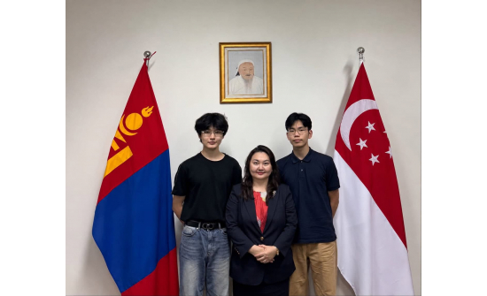 AMBASSADOR G. UYANGA RECEIVES THE LEADERSHIP OF THE ASSOCIATION OF MONGOLIAN STUDENTS IN SINGAPORE